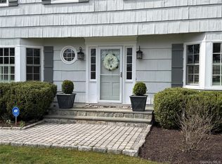 19 Deer Run Rd, South Salem, NY 10590