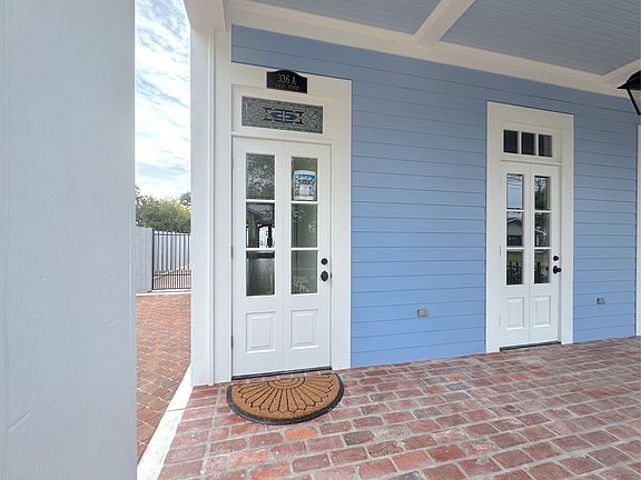Spacious porch