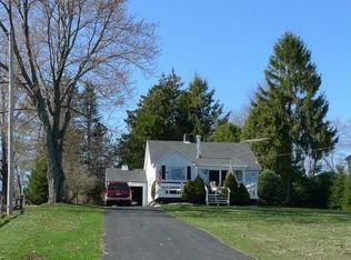 425 Lakeside Dr, Mayfield, NY 12117