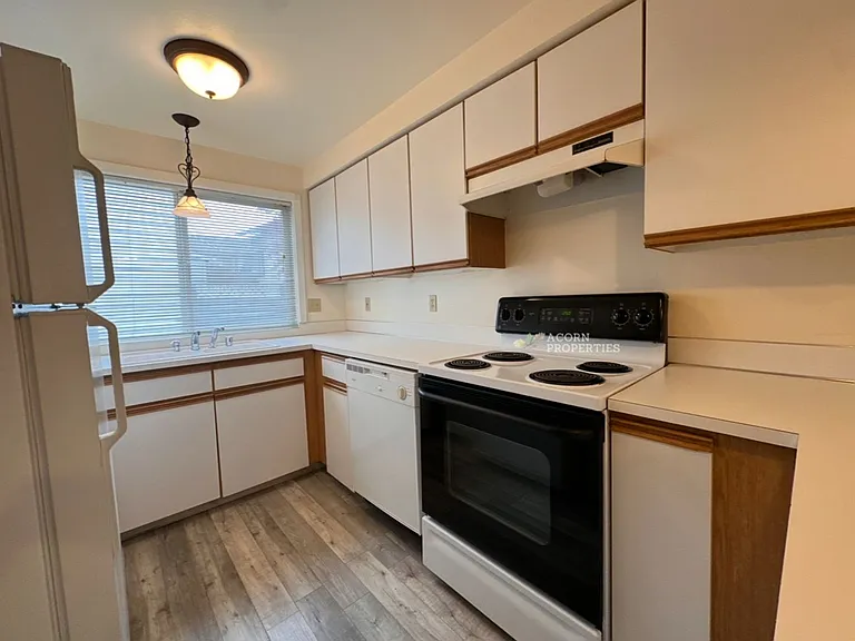 730 SE 8th Ave #F102 — Photo 9