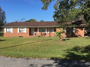 313 Issac St, Odum, GA 31555