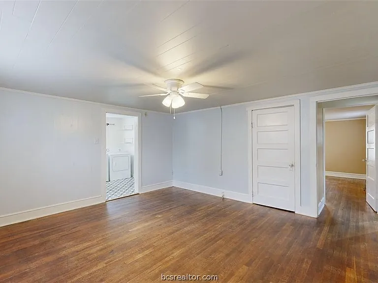 303 Montclair Ave — Photo 8
