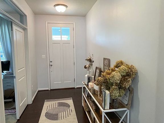 5th image of 120 Regents Ln