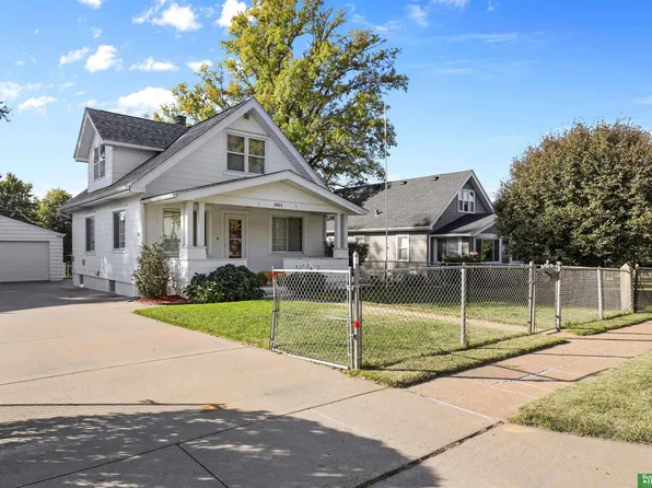 3923 U St, Omaha, NE 68107