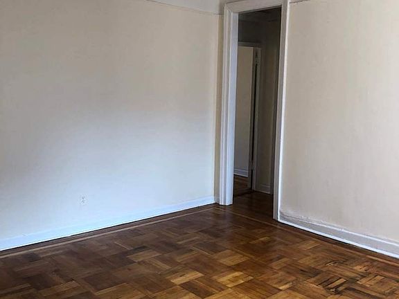 4th image of 2719 Morris Ave APT 4B
