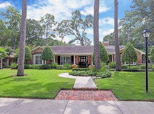 10211 Holly Springs Dr, Houston, TX 77042