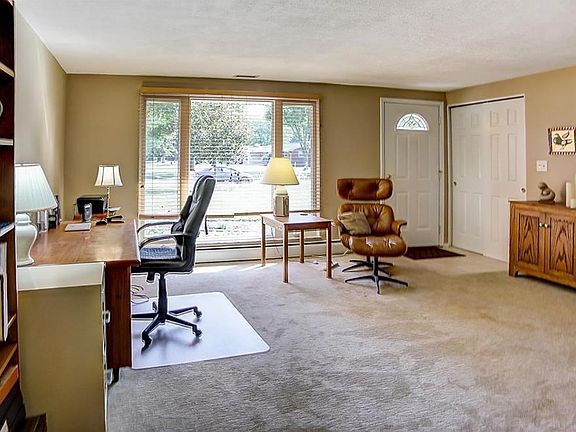 3rd image of 5087 Glenmina Dr
