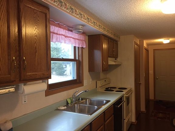 4th image of 22 W Hunter St