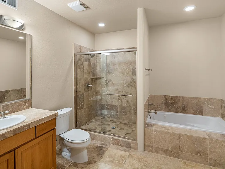 227 Les Springs Dr — Photo 56