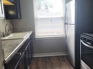 738 River Dr, Bettendorf, IA 52722