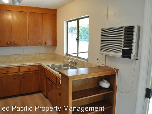 5th image of 6 W Cypress Ave #10931109