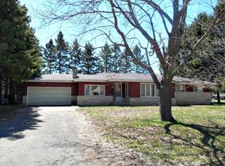 1015 E Stanton St, Iron Mountain, MI 49801