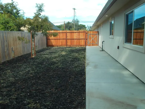 1136 Grand Ave #B, Olivehurst, CA 95961