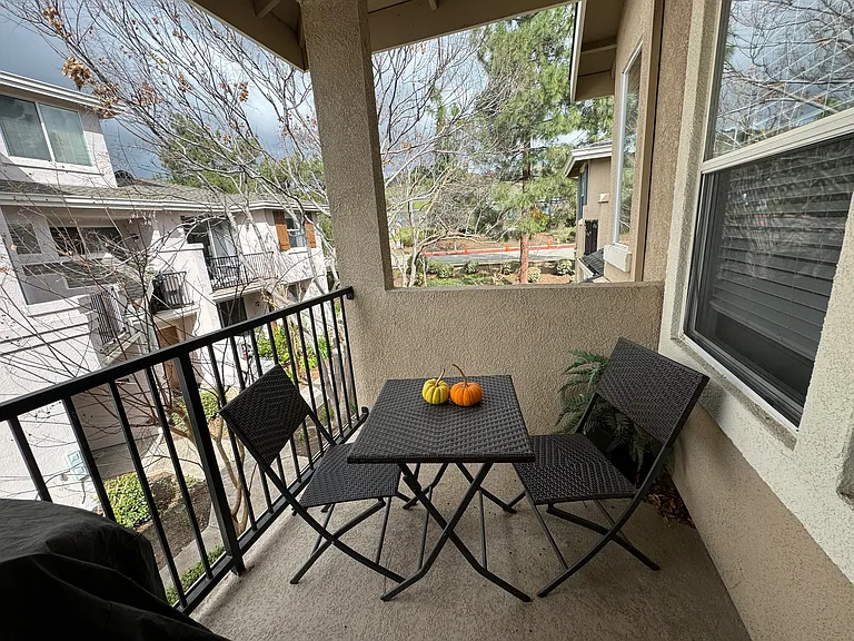 1079 Esparanza Way — Photo 10