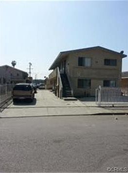1st image of 916 W 85th St