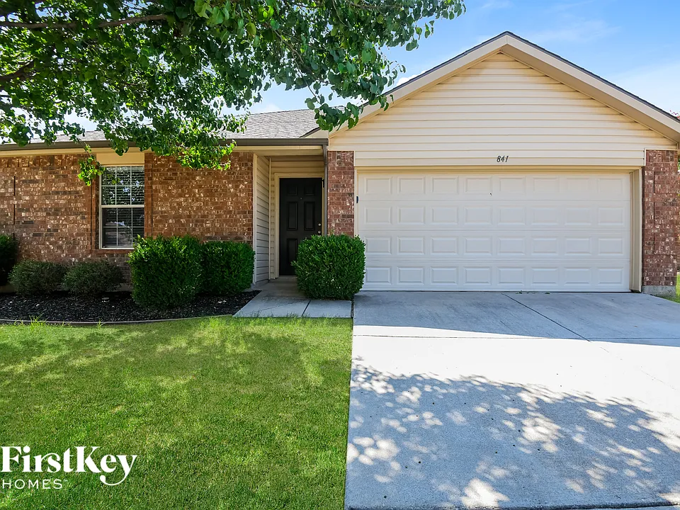 841 Santa Rosa Dr