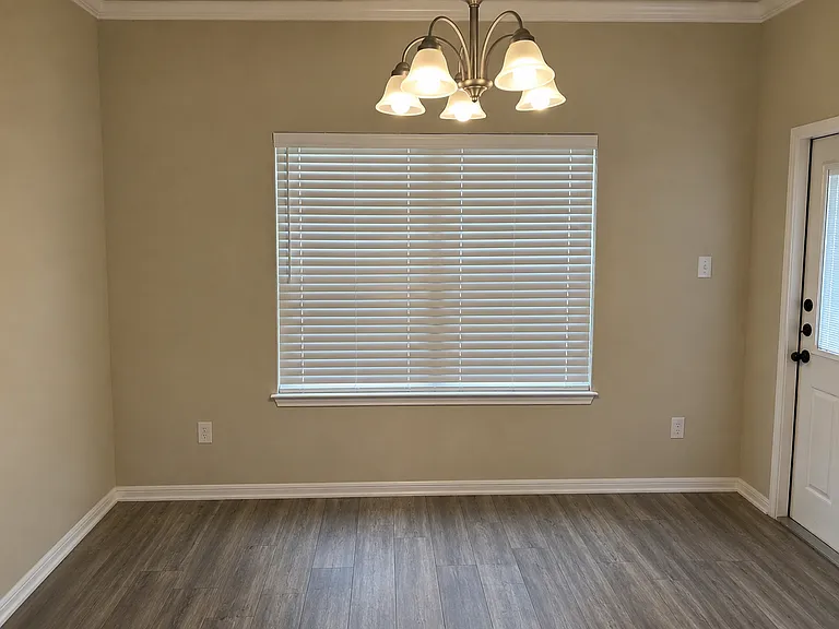 608 Skylar Heights Dr — Photo 14