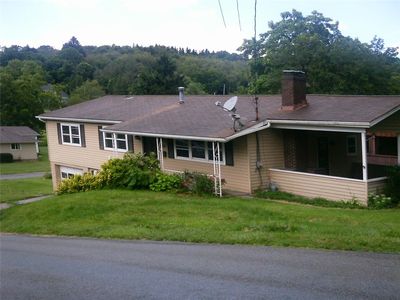 800 Todd Ave, Ellwood City, PA, 16117