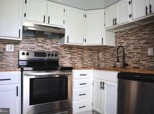 2012 Fort Davis St SE APT 102, Washington, DC 20020