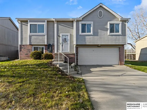 6622 N 115th St, Omaha, NE 68164