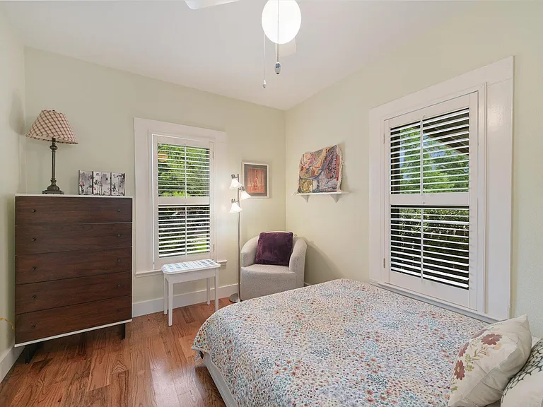 4408 Avenue C — Photo 15