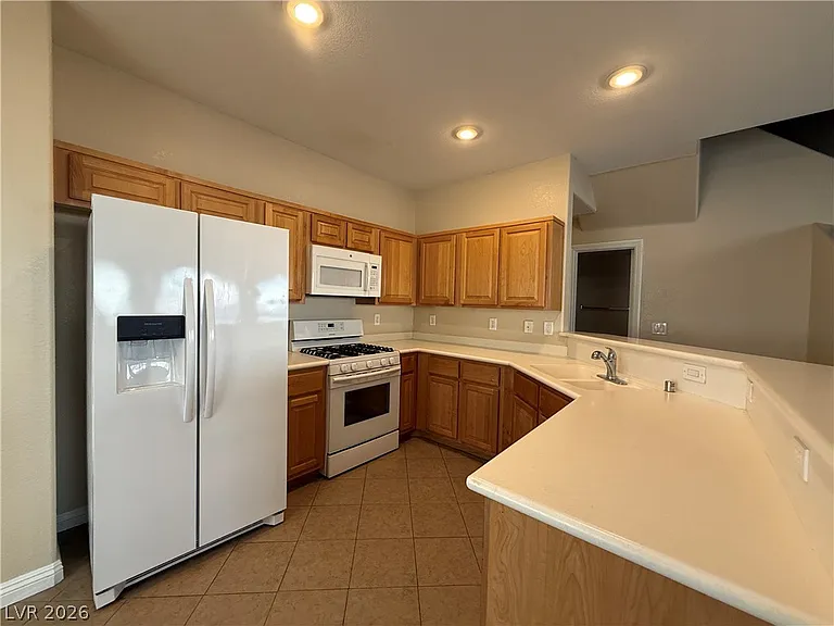 1069 Slate Crossing Ln #2 — Photo 7