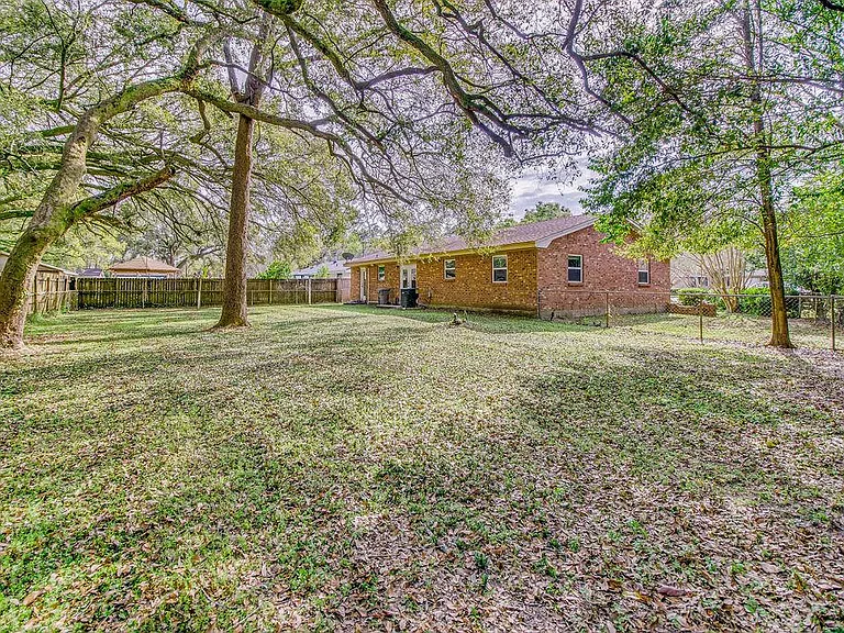 2172 Atwood Dr — Photo 26