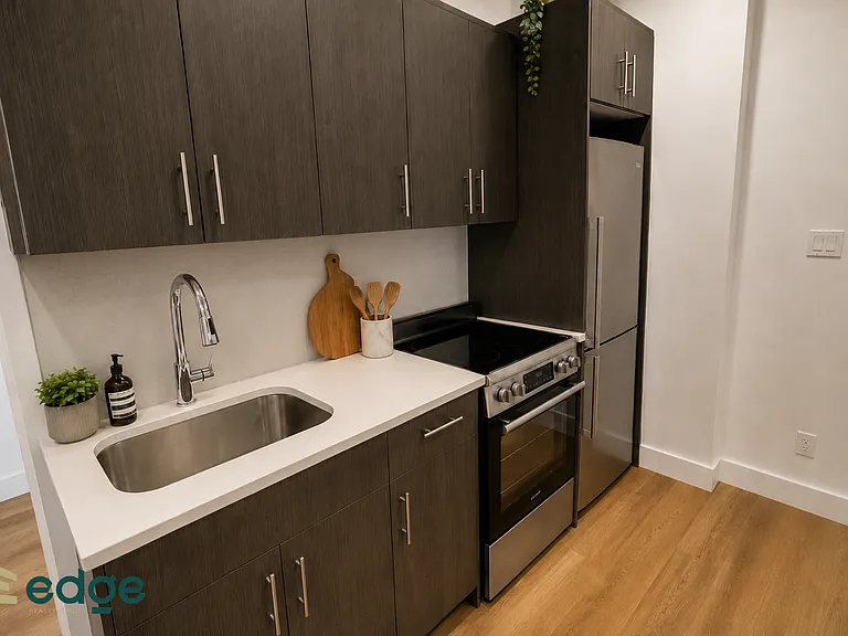 236 N 11th St #1B — Photo 3