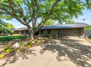 865 Hallmark Dr, Redding, CA 96001