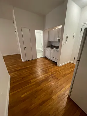 Rented by Upton Realty Group | media 25