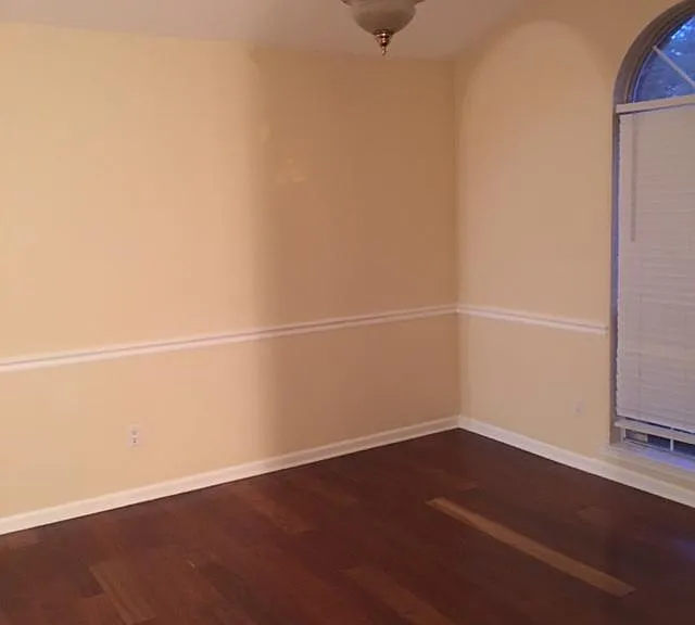 2300 Stoney Creek Dr — Photo 8