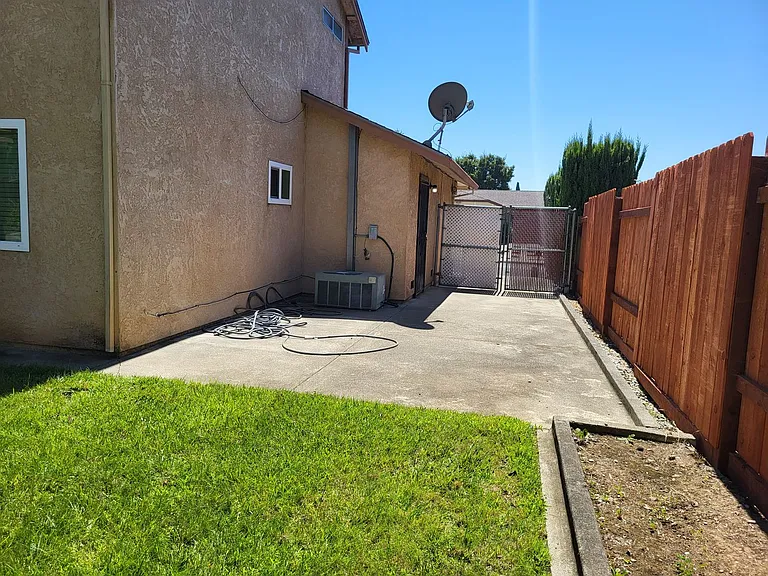125 Serpentine Dr — Photo 42