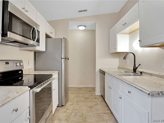 3rd image of 240 Jamie Dr