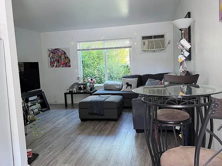 760 D St #2 — Photo 3