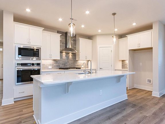 The Edgemont - Kitchen