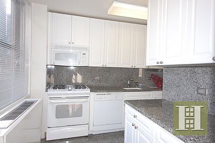 3rd image of 45 W 60th St APT 27E