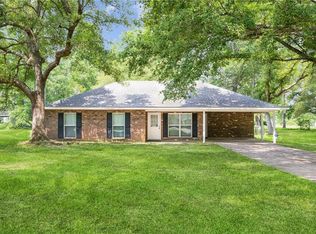 25735 Oak Alley Dr, Holden, LA 70744