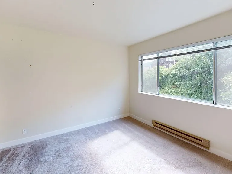 51 Essex St #11 — Photo 6