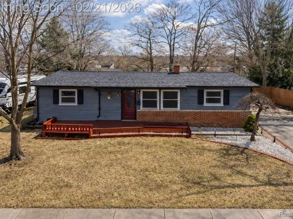 1347 S Carlson St, Westland, MI 48186