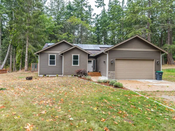 253 Sunset Dr, Oak Harbor, WA 98277