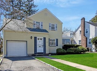 120 Van Buren Ave, Teaneck, NJ 07666