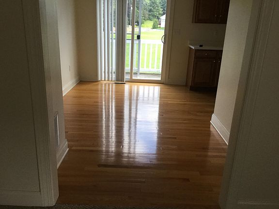 4th image of 31 Shiloh Ln