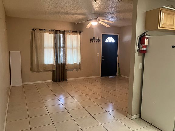 2nd image of 605 Jarrell Ave #605
