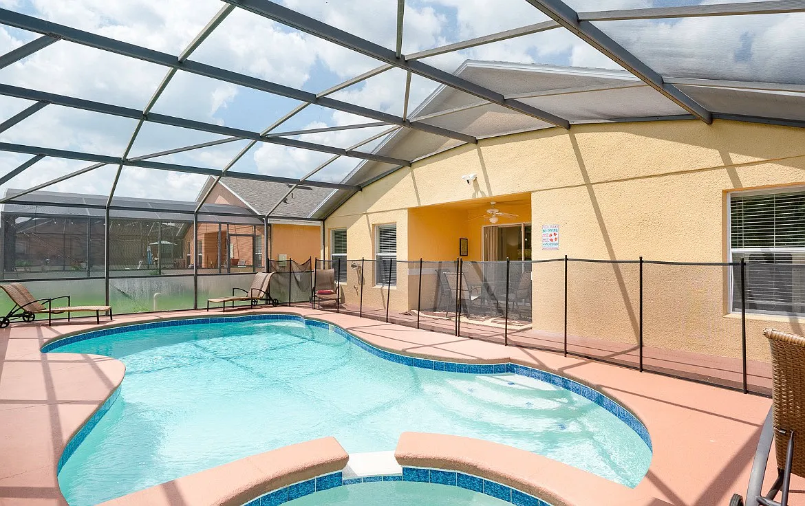 5 bed, 1680 sqft, $2,700 — Photo 4