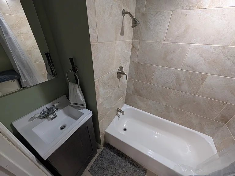 114 N 8th St #1 — Photo 11