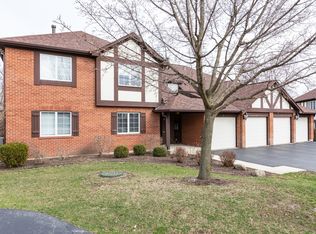 17 Sauk Trl APT 3, Indian Head Park, IL 60525