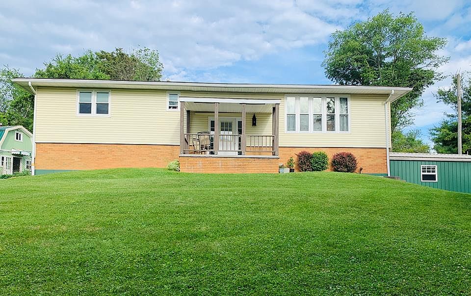 1st image of 155 Orchard Ln