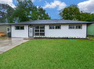 7823 Belgard St, Houston, TX 77033