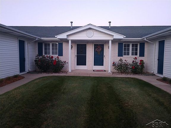 3rd image of 3664 Baywood Pl