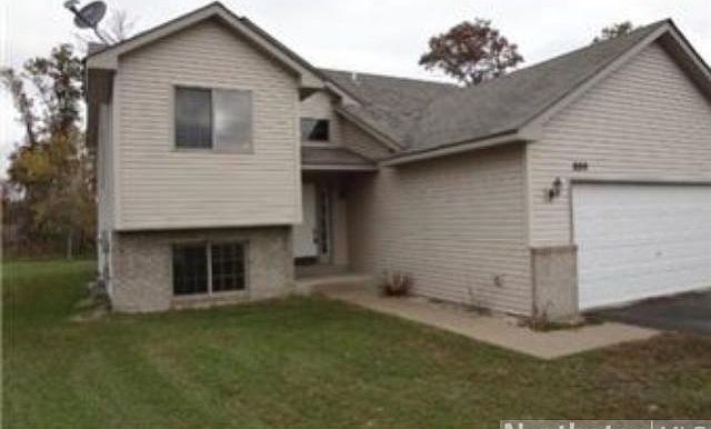 1st image of 800 Isanti Pkwy NW